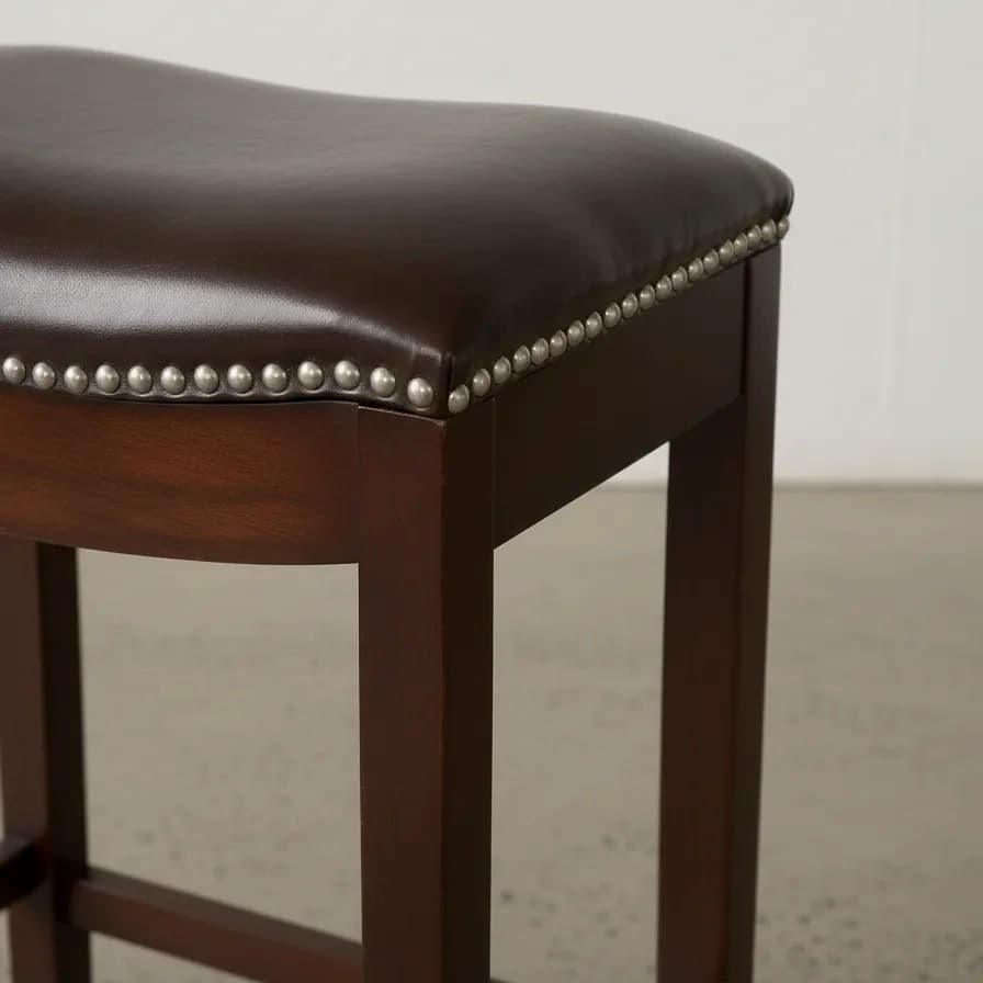 penwood furniture rosedale stool medium close up