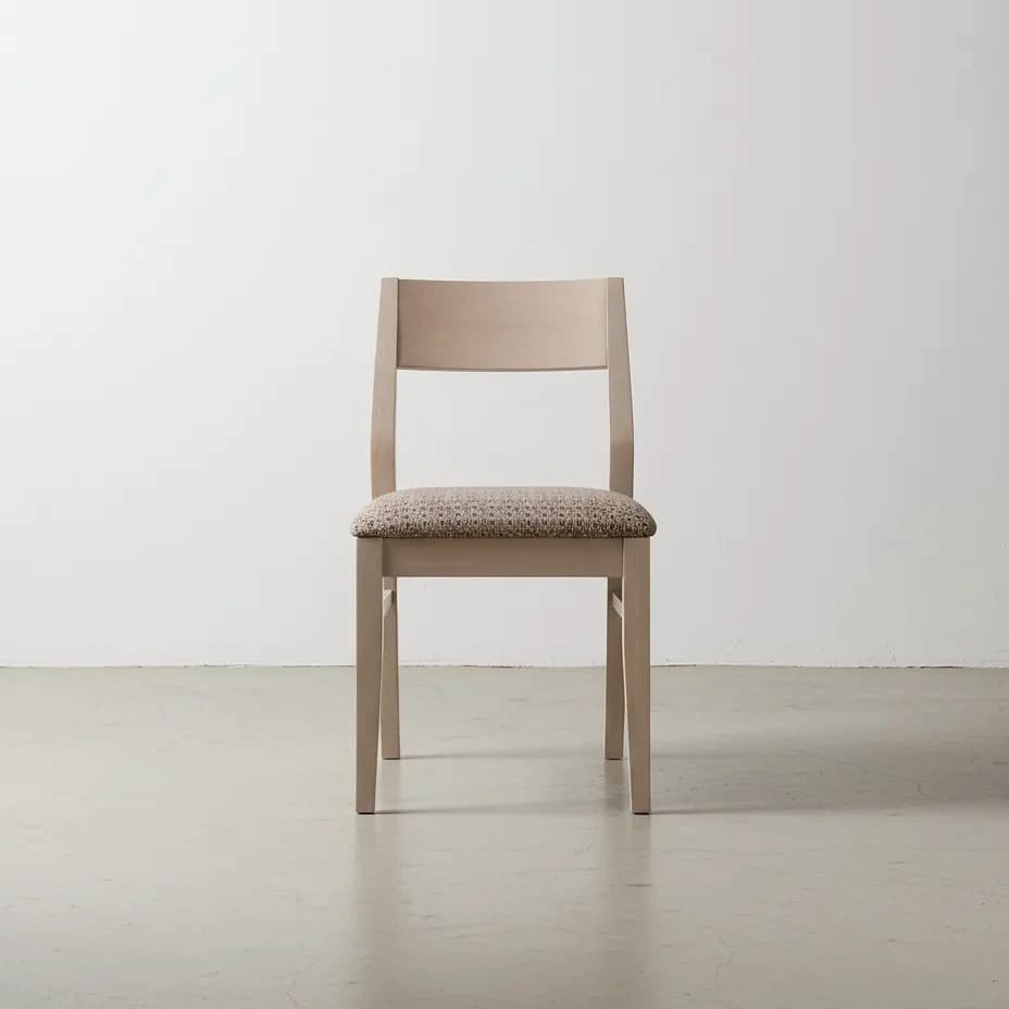 penwood furniture stanford chair face on horizontal