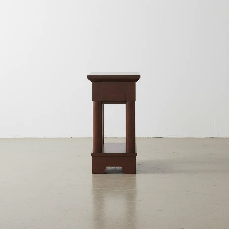 penwood furniture hudson valley chairside table face on horizontal