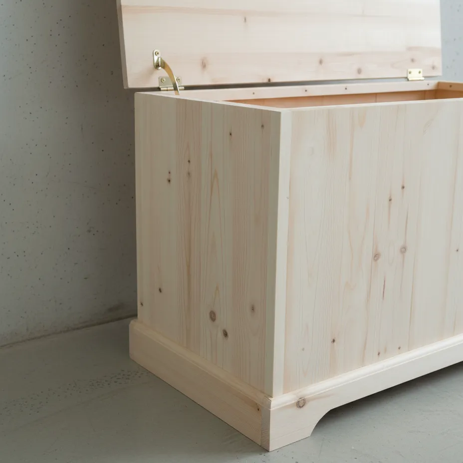 penwood furniture rustic blanket box r38b medium close up