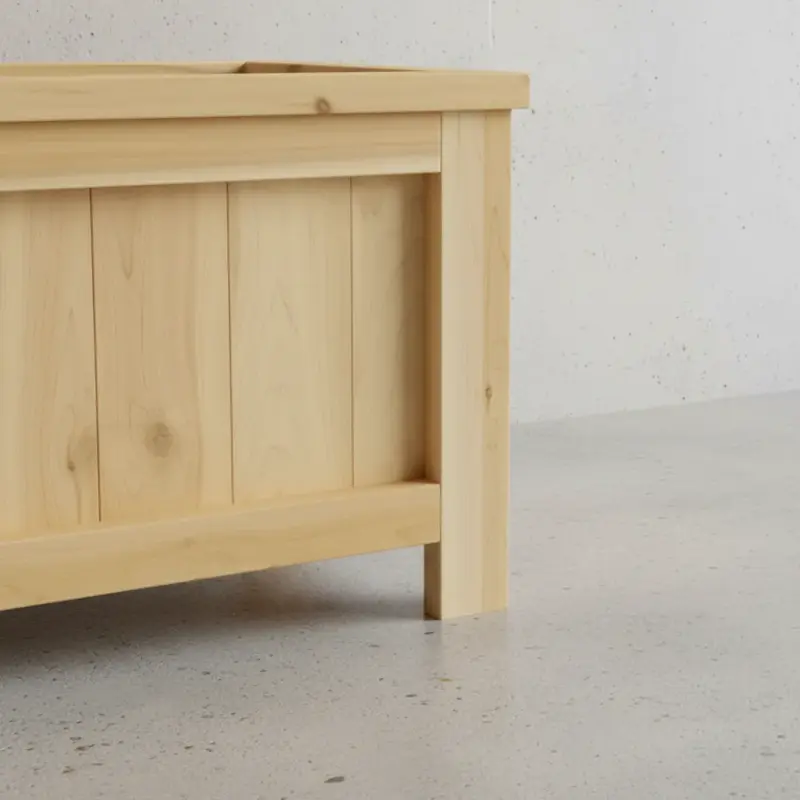 penwood furniture cedar muskoka planter box medium close up