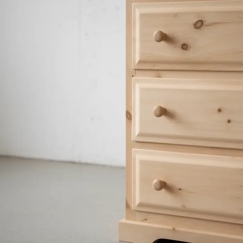 penwood furniture f4 4 drawer chest medium close up