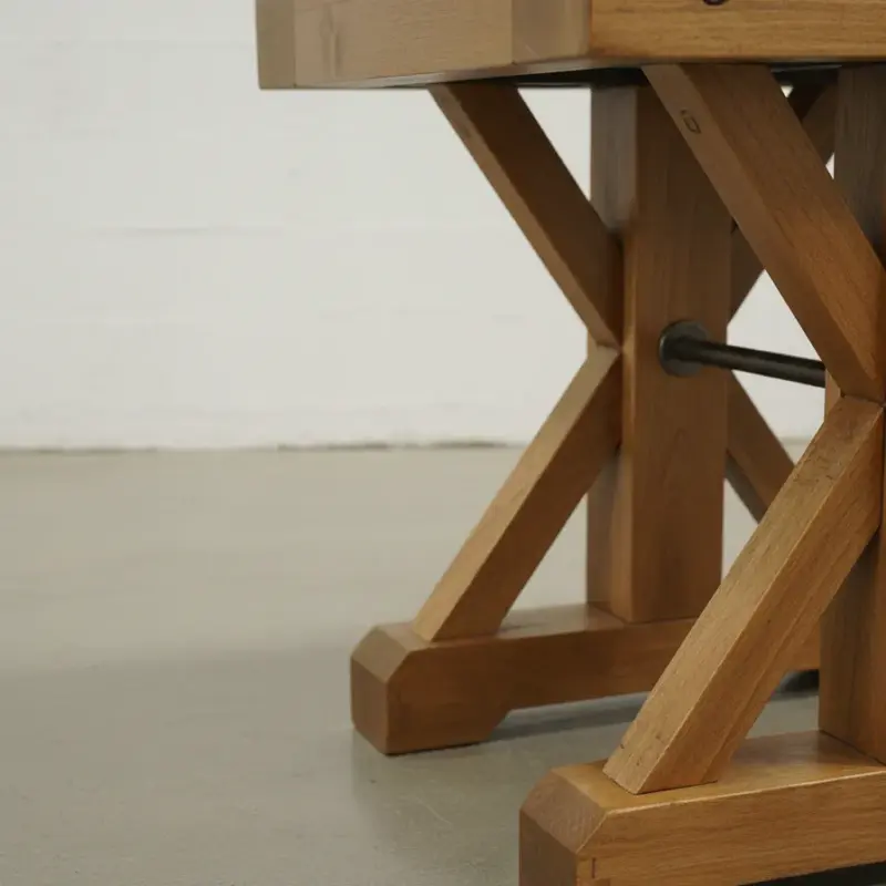 penwood furniture klondike end table medium close up