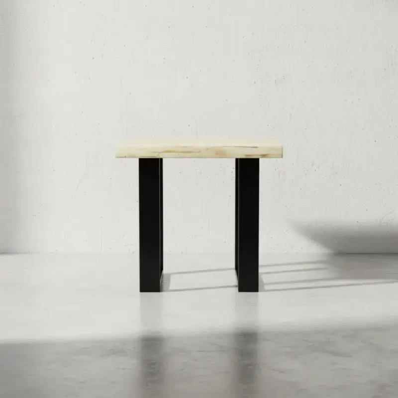 penwood furniture laventa end table face on horizontal