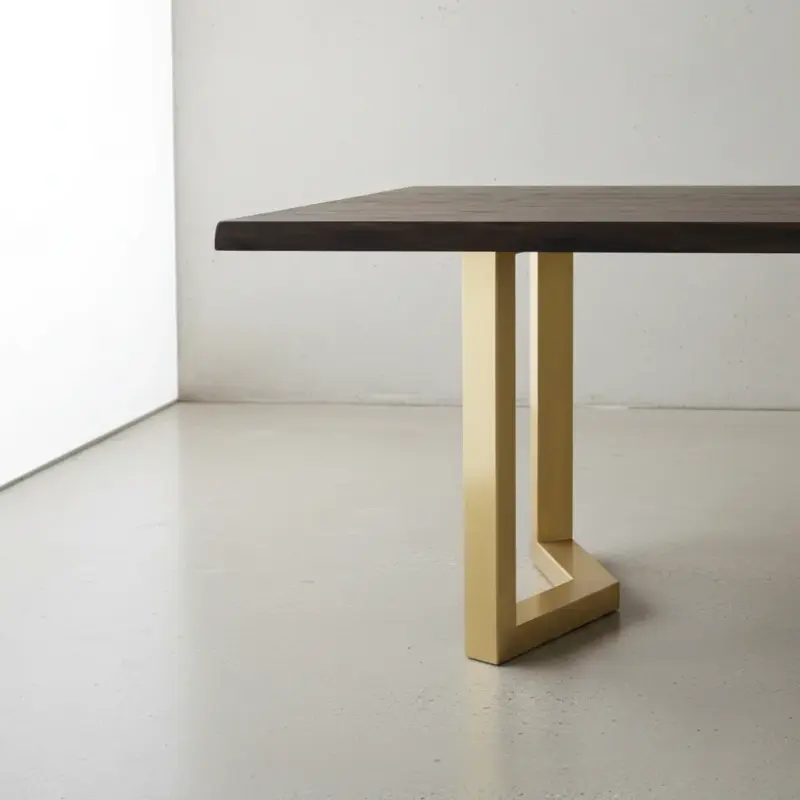 penwood furniture palisades dining table medium close up