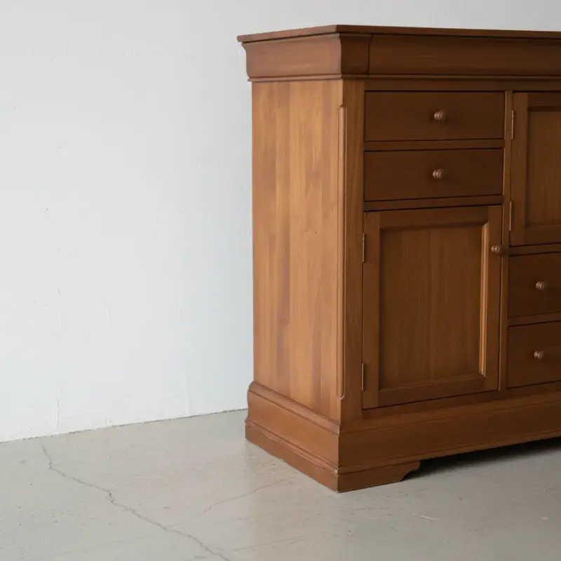 penwood furniture phillipe mule chest medium close up