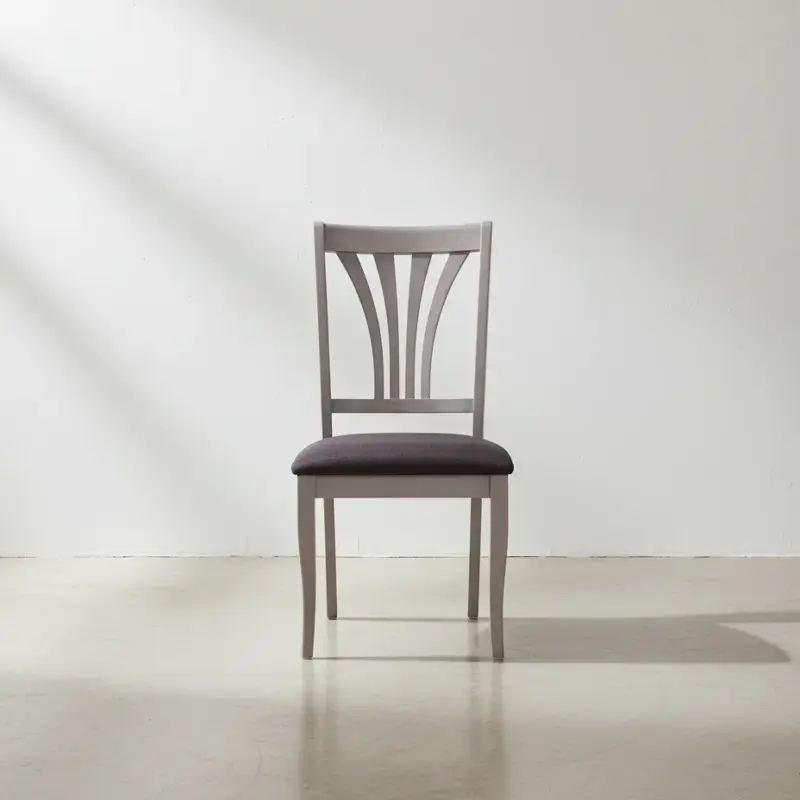 penwood furniture pomedale chair face on horizontal