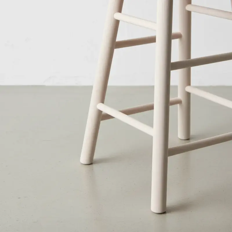 penwood furniture round leg stool medium close up