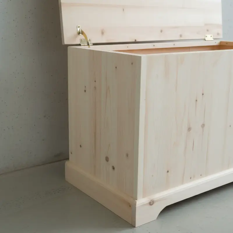 penwood furniture rustic blanket box r38b medium close up