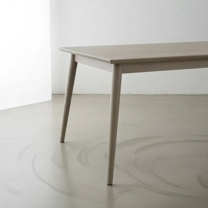 penwood furniture simo dining table medium close up