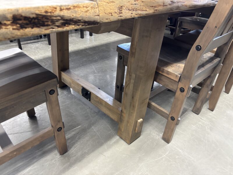 yukon table clearance3
